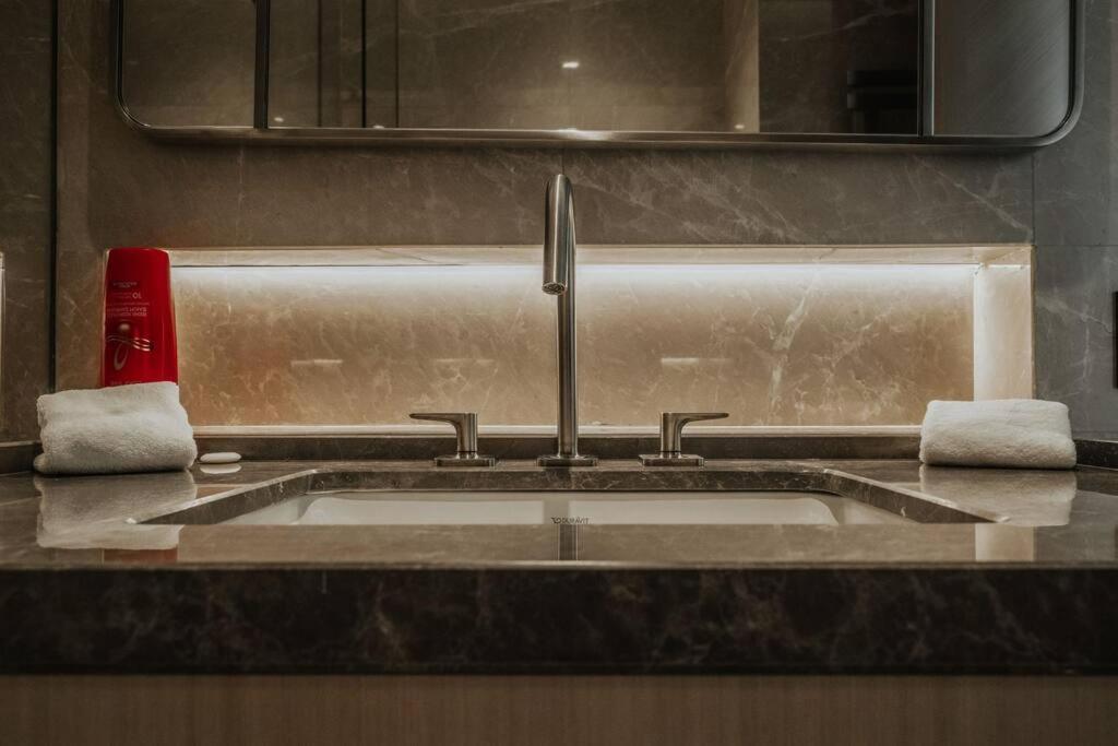 Serviced Luxurious 3+1 In Address Emaar Square Estambul Exterior foto