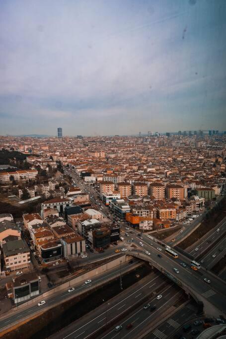 Serviced Luxurious 3+1 In Address Emaar Square Estambul Exterior foto