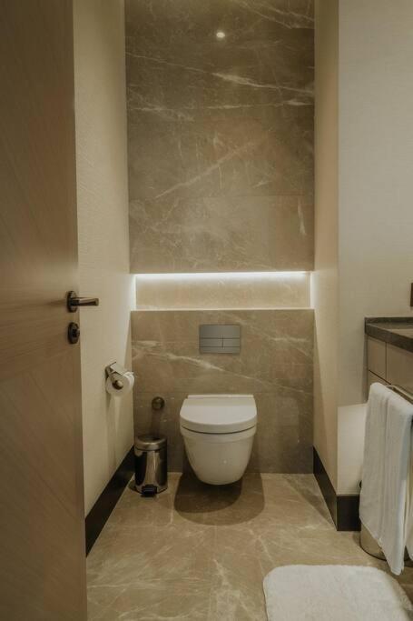 Serviced Luxurious 3+1 In Address Emaar Square Estambul Exterior foto